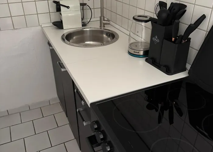 Modernes In Naehe Messe